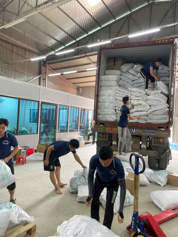 Dịch Vụ Thuê Xe Tải Chở Hàng Uy Tín, Giá Rẻ Tại Hà Nội – Hưng Phát